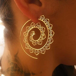 BeautyWay Ethnic Personality Round Spiral Drop Earrings Exaggerated Love Heart Whirlpool Gear Earrings for Women Jewelry 4198